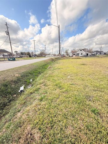 4015 Leffingwell Street, Houston, TX 77026