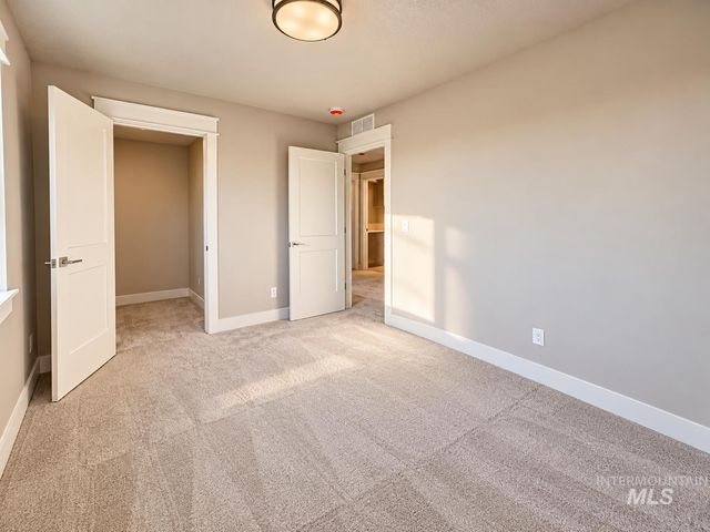 11674 W Endsley Ln, Star, ID 83669