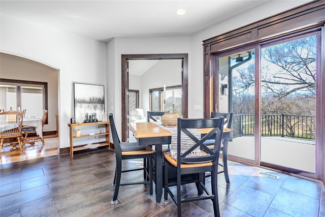 6713 Augustine Court, Johnston, IA 50131