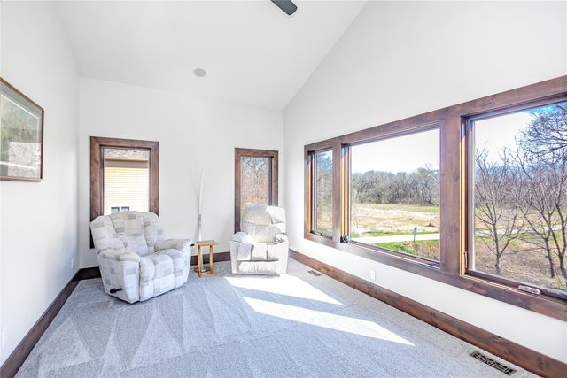 6713 Augustine Court, Johnston, IA 50131