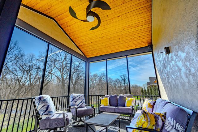 6713 Augustine Court, Johnston, IA 50131