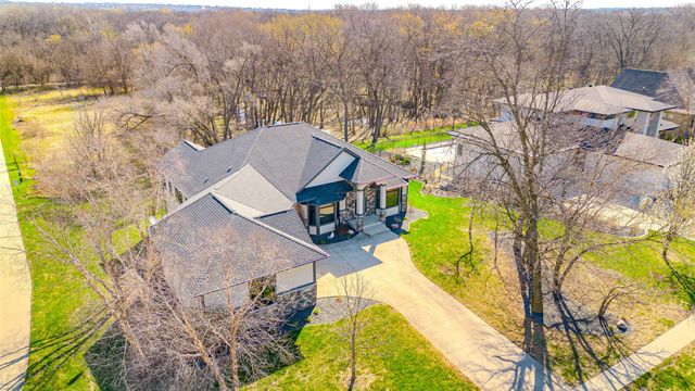 6713 Augustine Court, Johnston, IA 50131