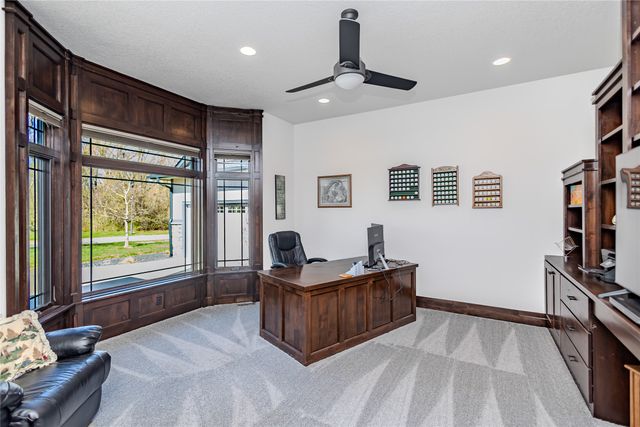 6713 Augustine Court, Johnston, IA 50131