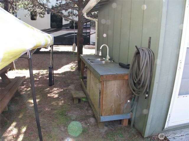 33117 H Place, Ocean Park, WA 98640