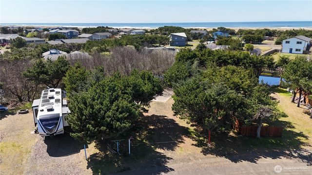 33117 H Place, Ocean Park, WA 98640