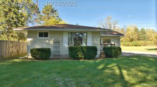 3299 E Pierson Road, Flint, MI 48506