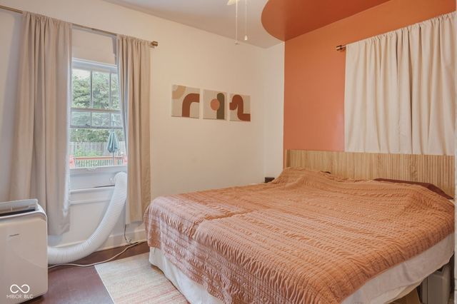 619 Kessler Boulevard East Drive, Indianapolis, IN 46220