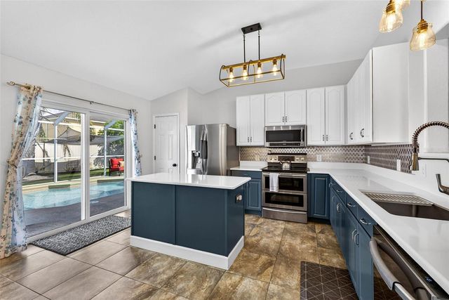 10404 BOYETTE CREEK BOULEVARD, Riverview, FL 33569