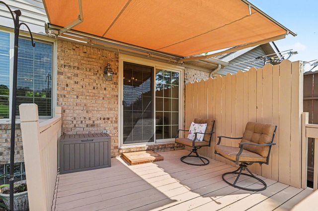 22280 Quail Run Circle 2, South Lyon City, MI 48178
