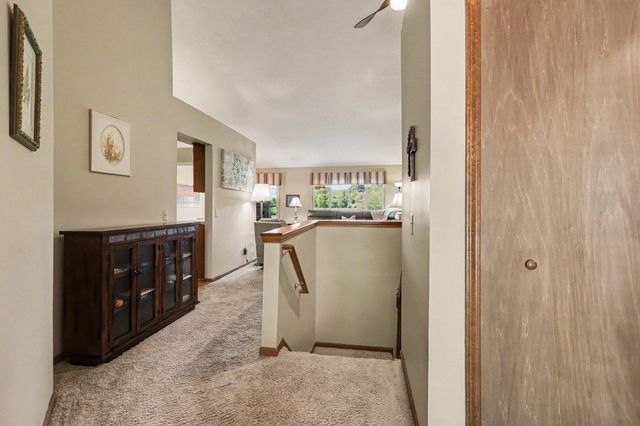 22280 Quail Run Circle 2, South Lyon City, MI 48178