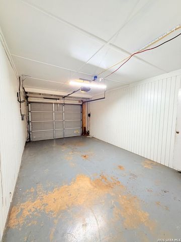 4503 Eisenhauer, San Antonio, TX 78218