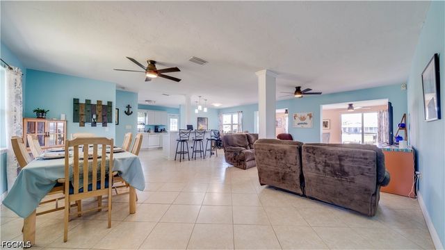 859 Conreid DR NE, Port Charlotte, FL 33952