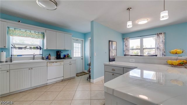 859 Conreid DR NE, Port Charlotte, FL 33952