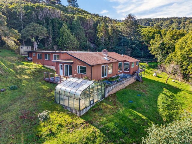 20 Redwood Ave, Inverness, CA 94937