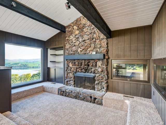 20 Redwood Ave, Inverness, CA 94937