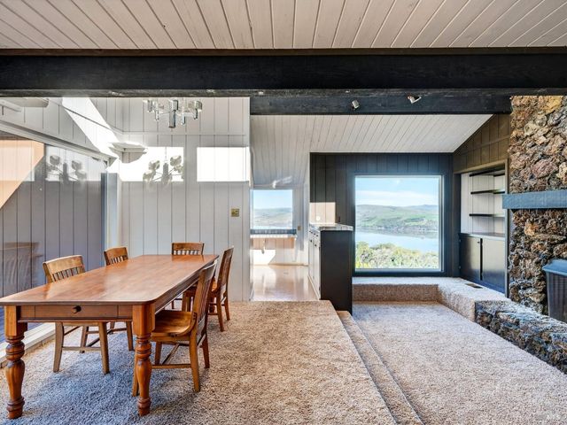 20 Redwood Ave, Inverness, CA 94937