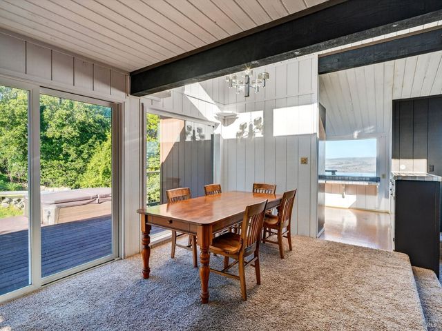 20 Redwood Ave, Inverness, CA 94937