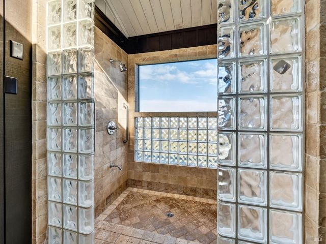 20 Redwood Ave, Inverness, CA 94937