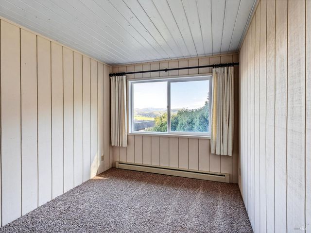 20 Redwood Ave, Inverness, CA 94937