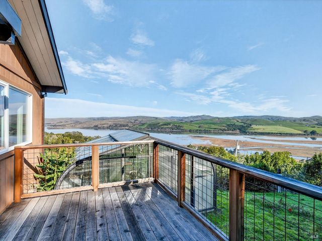 20 Redwood Ave, Inverness, CA 94937