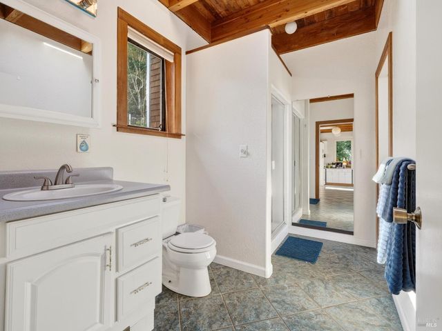 20 Redwood Ave, Inverness, CA 94937