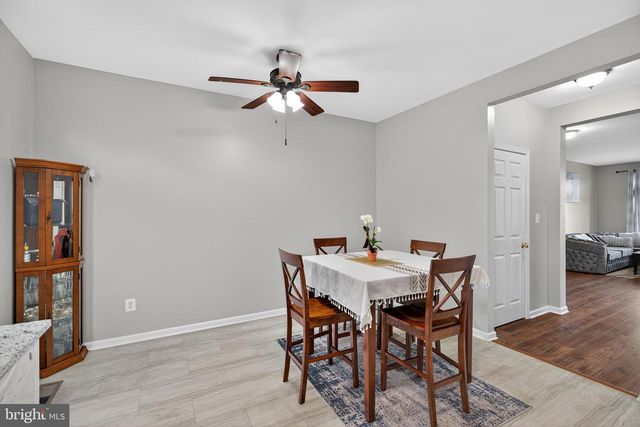 25065 RIDING CENTER DR, Chantilly, VA 20152