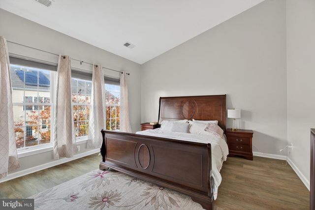 25065 RIDING CENTER DR, Chantilly, VA 20152