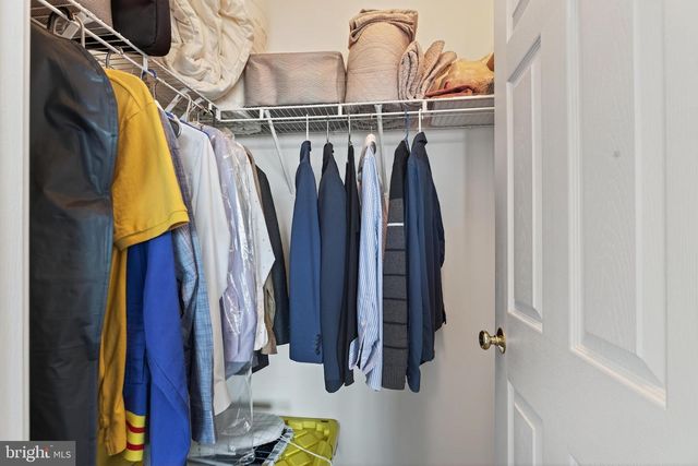 25065 RIDING CENTER DR, Chantilly, VA 20152