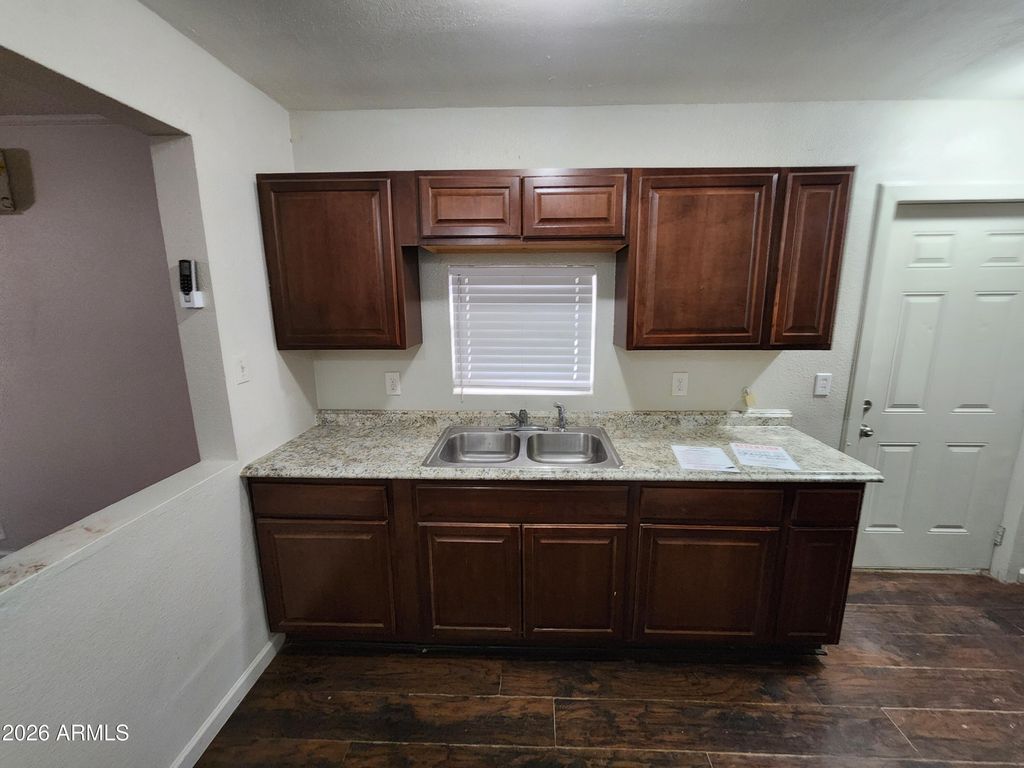404 E 4TH Street, Casa Grande, AZ 85122 — photo 3