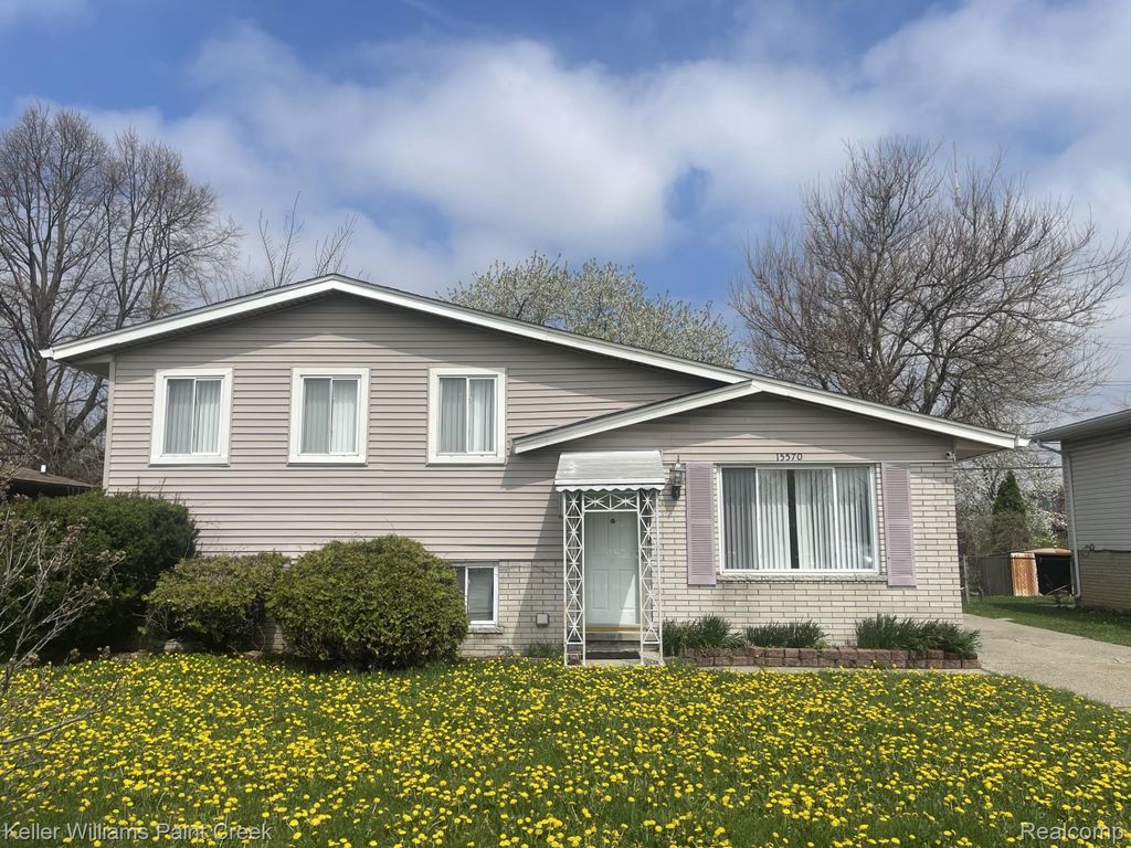 15570 Mount Vernon Street, Southfield, MI 48075