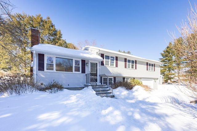 18 Northway St, Holliston, MA 01746