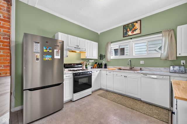 197 Hurricane Street, Franklin, IN 46131