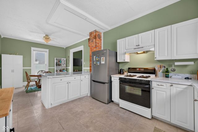197 Hurricane Street, Franklin, IN 46131