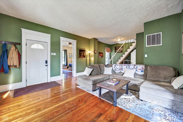 197 Hurricane Street, Franklin, IN 46131