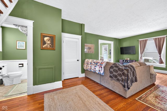 197 Hurricane Street, Franklin, IN 46131
