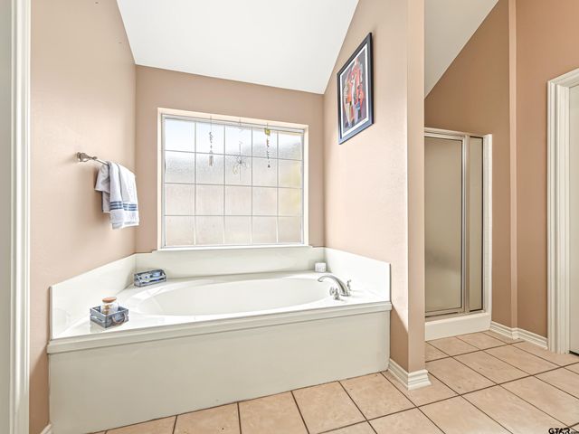 11237 Willow Oak Ln, Tyler, TX 75703