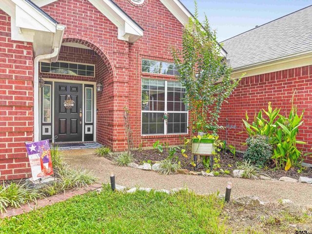 11237 Willow Oak Ln, Tyler, TX 75703