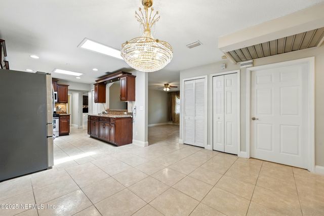 9408 EVESHAM Road, Jacksonville, FL 32208