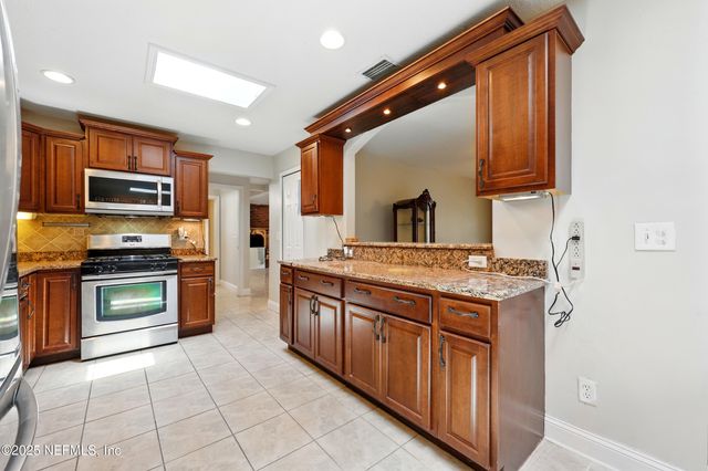 9408 EVESHAM Road, Jacksonville, FL 32208