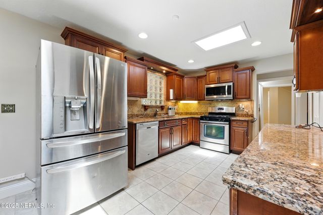 9408 EVESHAM Road, Jacksonville, FL 32208