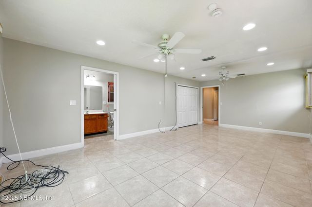 9408 EVESHAM Road, Jacksonville, FL 32208