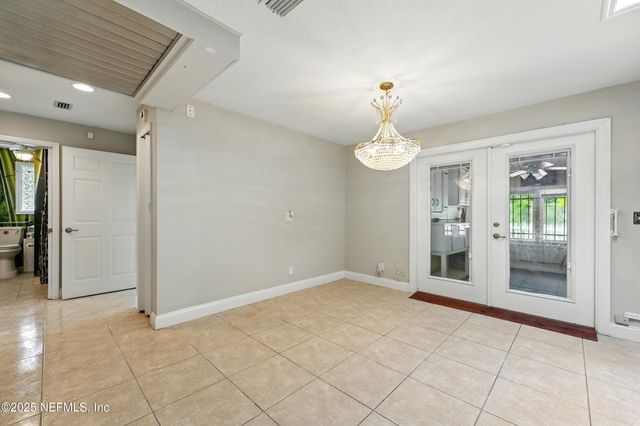 9408 EVESHAM Road, Jacksonville, FL 32208