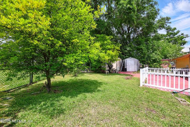 9408 EVESHAM Road, Jacksonville, FL 32208