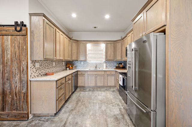 184 County Road 2484, Hico, TX 76457