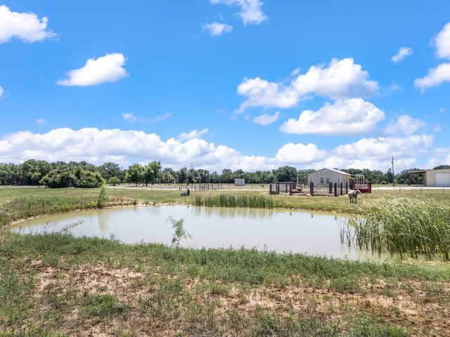 184 County Road 2484, Hico, TX 76457