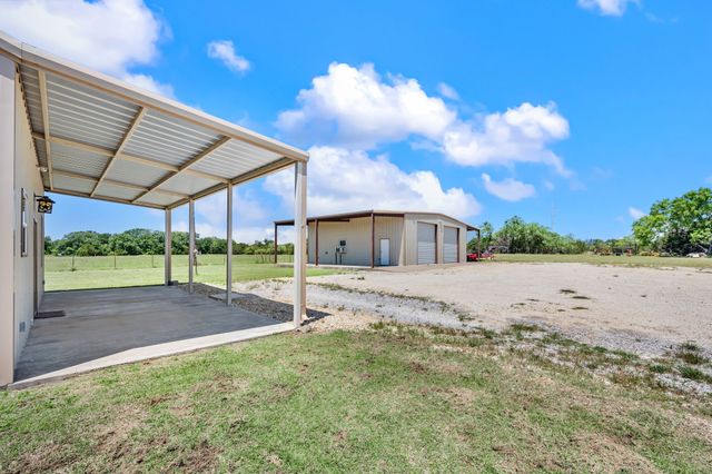 184 County Road 2484, Hico, TX 76457