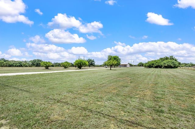 184 County Road 2484, Hico, TX 76457