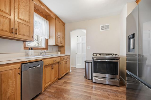 3137 Jersey Avenue S, Saint Louis Park, MN 55426