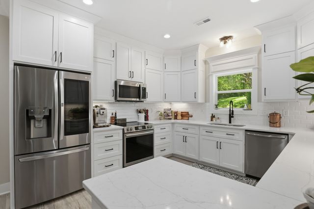 2022 Southport Rd, Culleoka, TN 38451