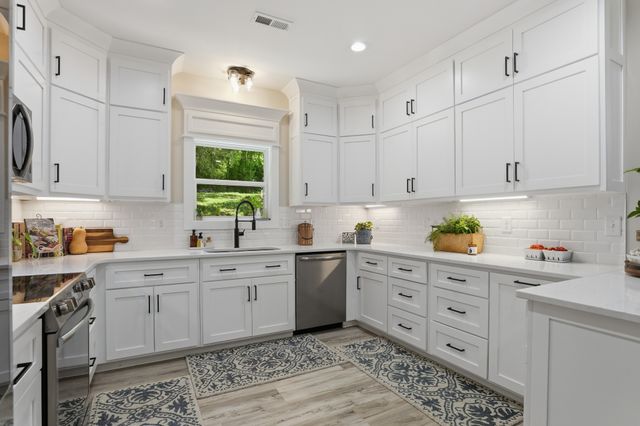 2022 Southport Rd, Culleoka, TN 38451